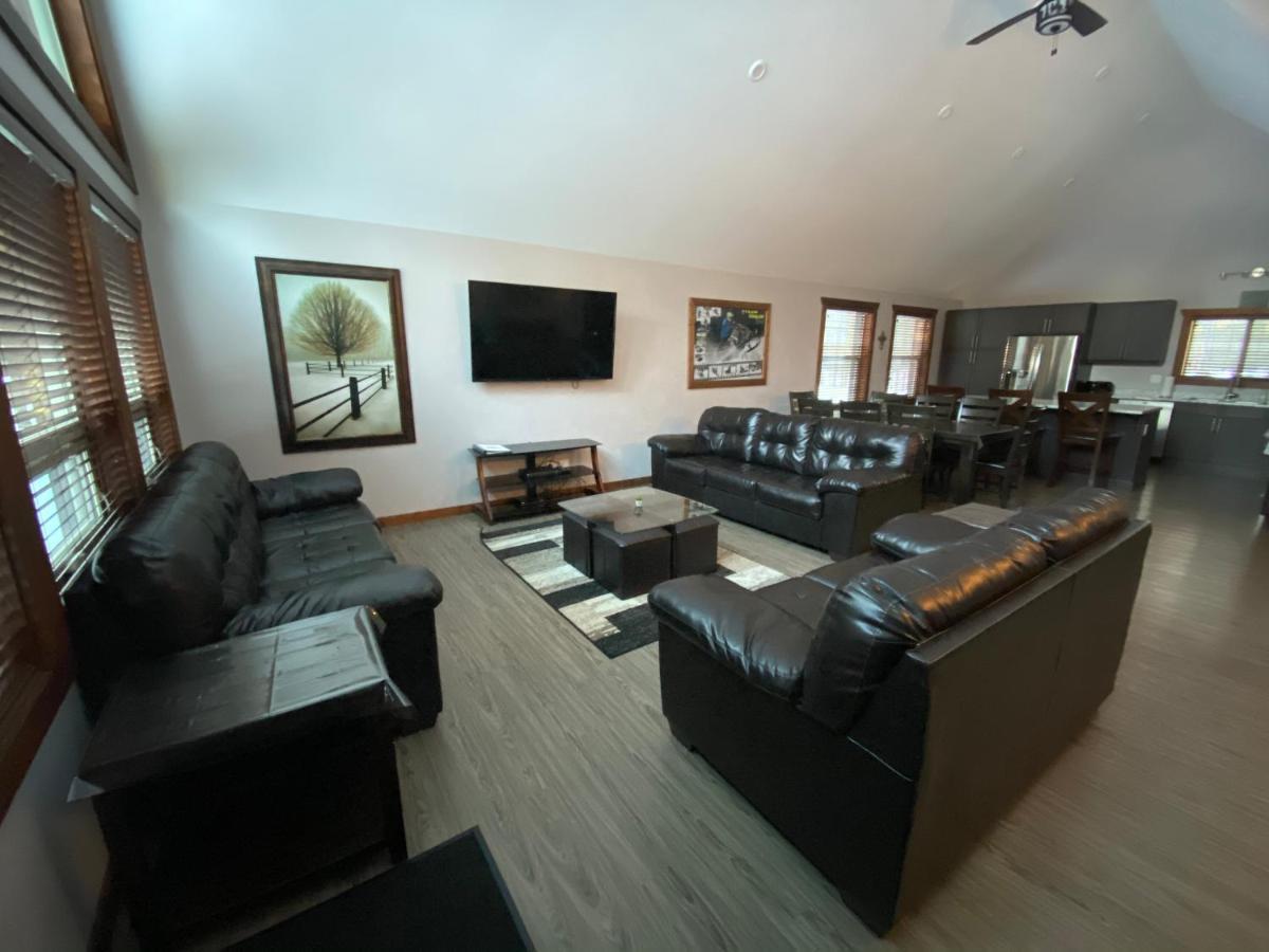 Wolf Den Villa Valemount Bagian luar foto