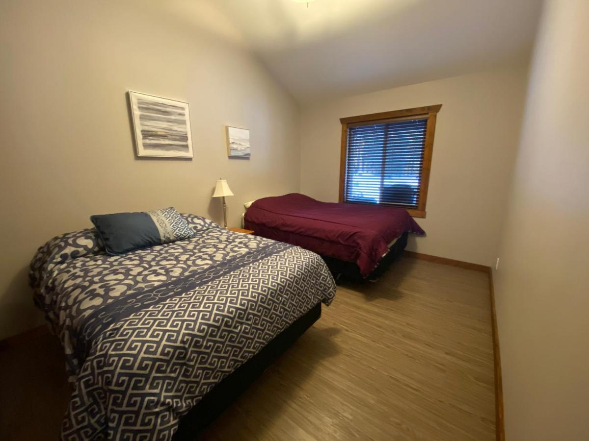 Wolf Den Villa Valemount Bagian luar foto