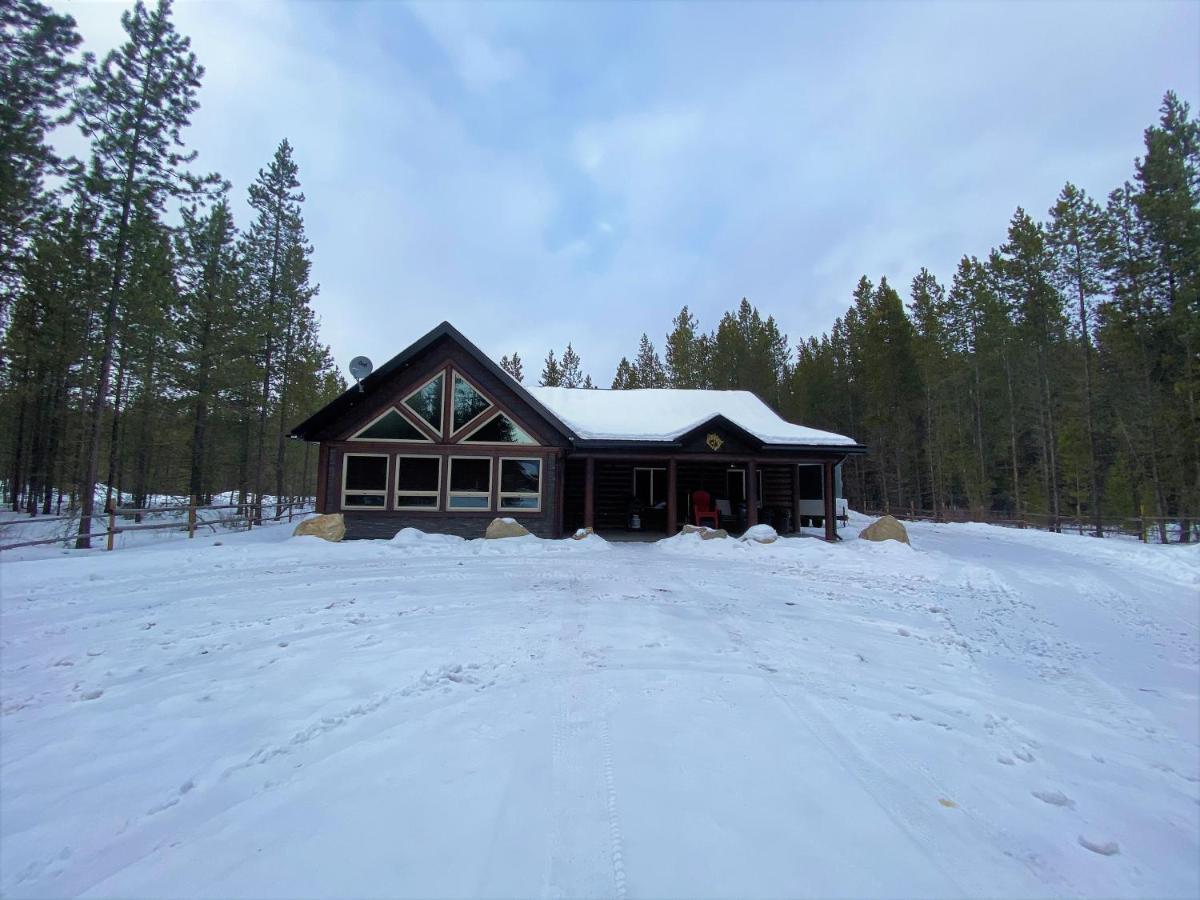 Wolf Den Villa Valemount Bagian luar foto